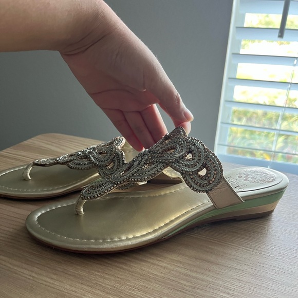 Vince Camuto stylish sandals size 6 - Picture 3 of 8
